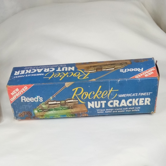 Reeds Rocket Nut Cracker Model 816 With Original Box - Picture 4 of 10